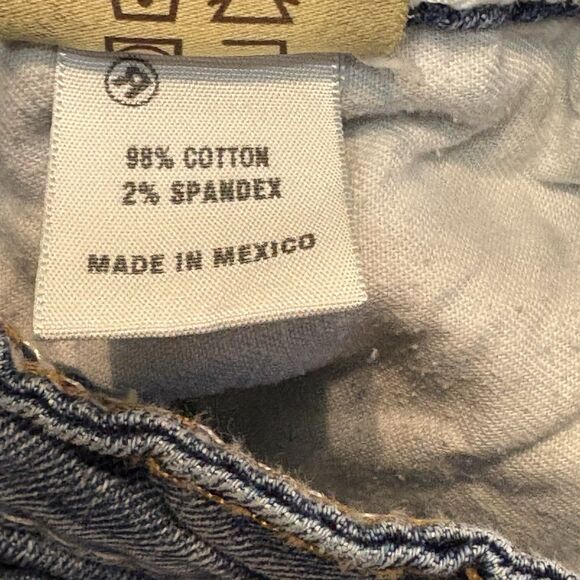 Big Star Maddie Mid-Rise Fit Boot Cut Jeans Women's Size 26L Medium Wash - Picture 11 of 11